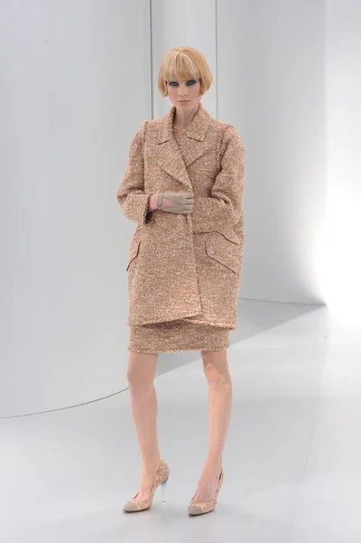 Look 2